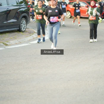 Runner Photo 3964994