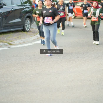 Runner Photo 3964997