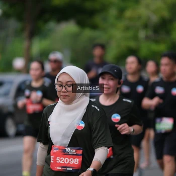 Runner Photo 3964999