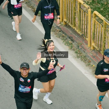 Runner Photo 3965002