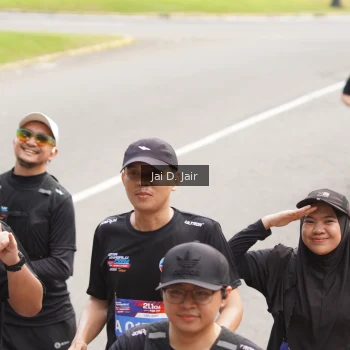 Runner Photo 3965025