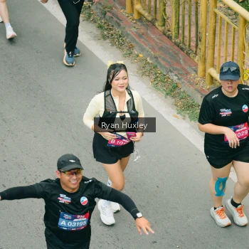 Runner Photo 3965026