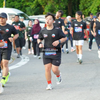 Runner Photo 3965058