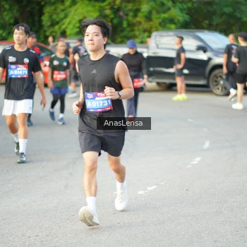 Runner Photo 3965068