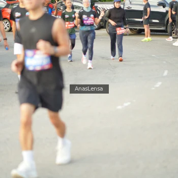 Runner Photo 3965076