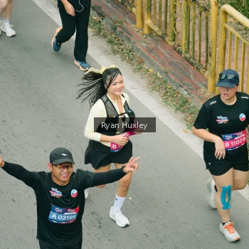 Runner Photo 3965079