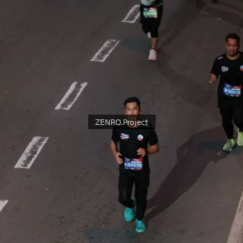 Runner Photo 3965101