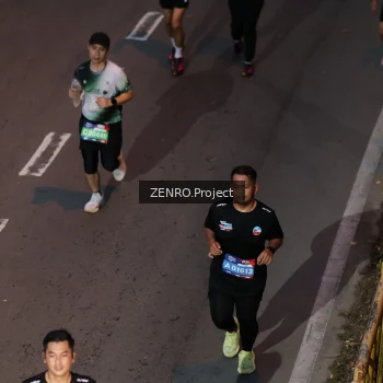 Runner Photo 3965111