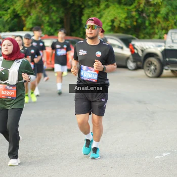 Runner Photo 3965131
