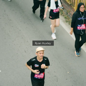 Runner Photo 3965151