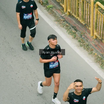 Runner Photo 3965176
