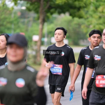 Runner Photo 3965181