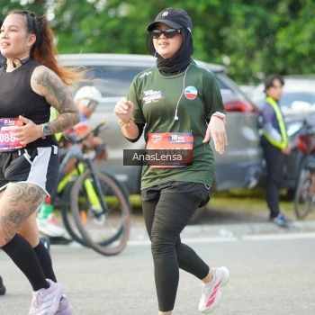 Runner Photo 3965209