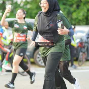 Runner Photo 3965211