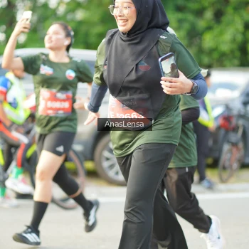 Runner Photo 3965216