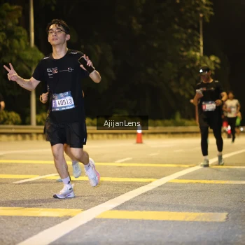 Runner Photo 3965241