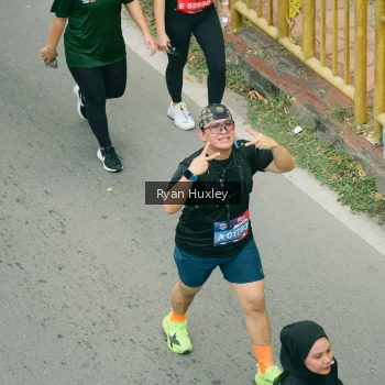 Runner Photo 3965246