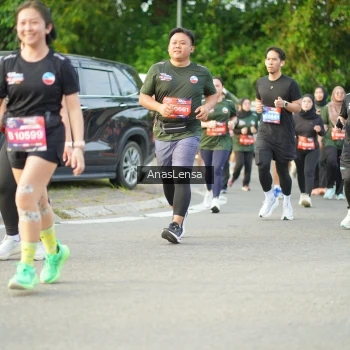 Runner Photo 3965273
