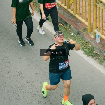 Runner Photo 3965312