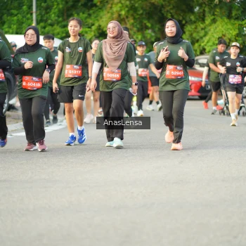 Runner Photo 3965316