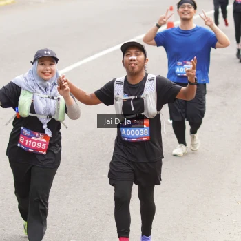 Runner Photo 3965342