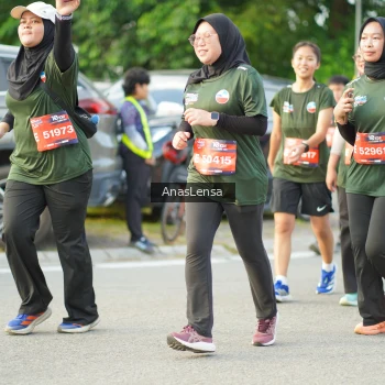 Runner Photo 3965345