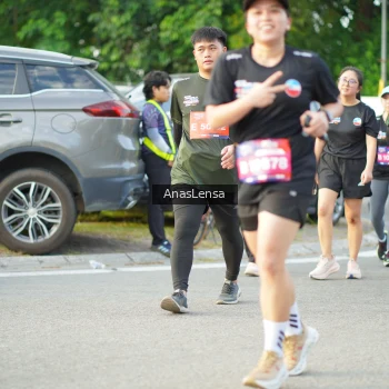 Runner Photo 3965346