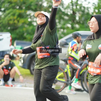 Runner Photo 3965348