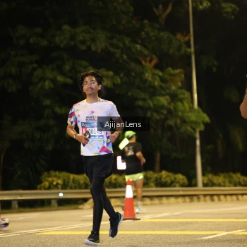 Runner Photo 3965363