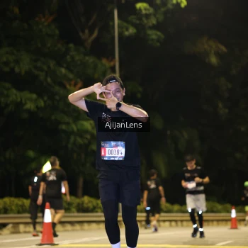Runner Photo 3965365
