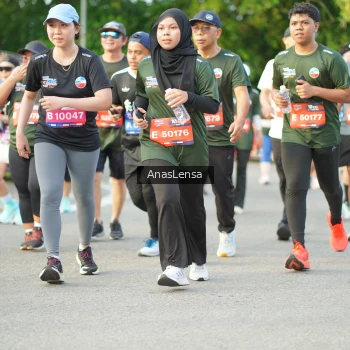Runner Photo 3965374