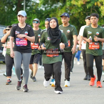 Runner Photo 3965393