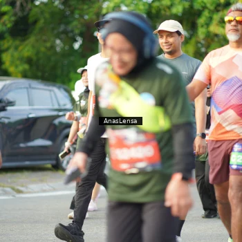 Runner Photo 3965423