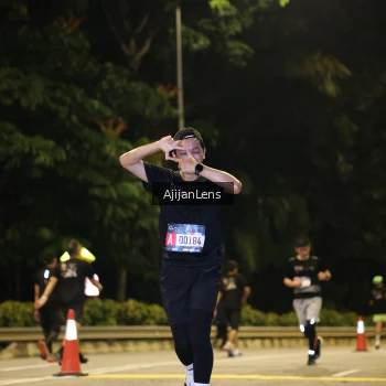Runner Photo 3965424
