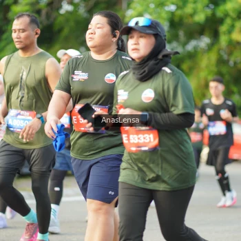 Runner Photo 3965481