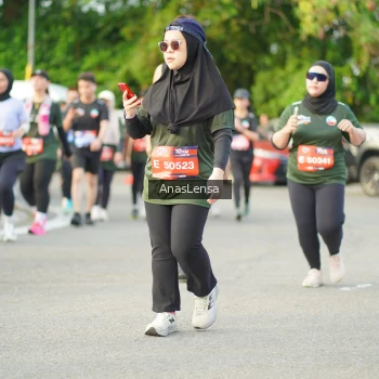 Runner Photo 3965491