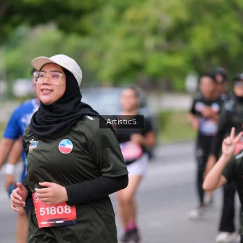 Runner Photo 3965496