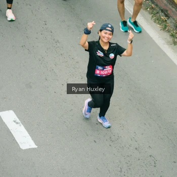 Runner Photo 3965498