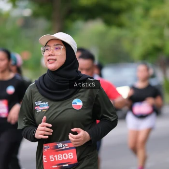 Runner Photo 3965514