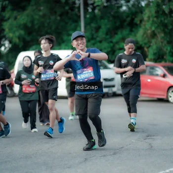 Runner Photo 3965515