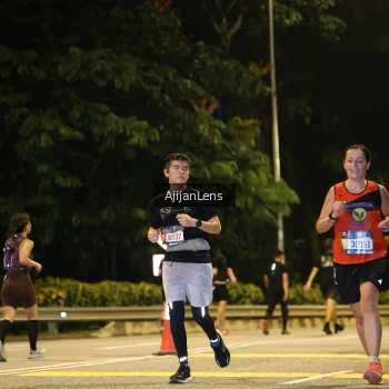 Runner Photo 3965517