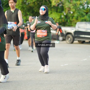 Runner Photo 3965533