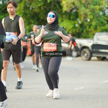 Runner Photo 3965535