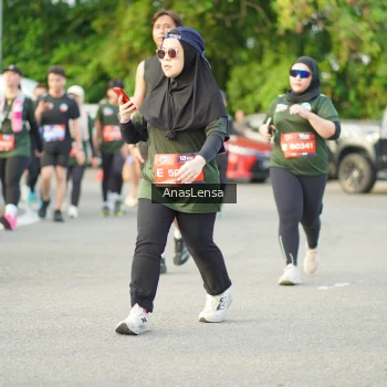 Runner Photo 3965546