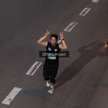 Runner Photo 3965585