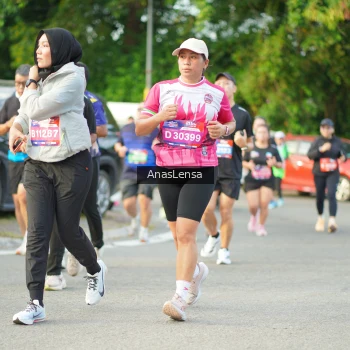 Runner Photo 3965629