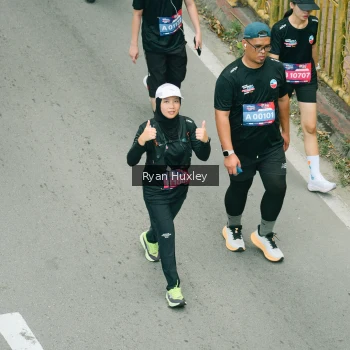 Runner Photo 3965630