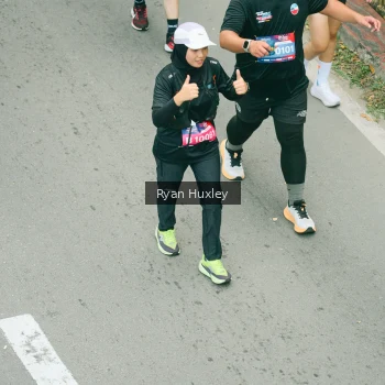 Runner Photo 3965642