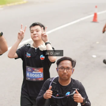 Runner Photo 3965644