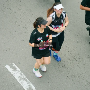 Runner Photo 3965647